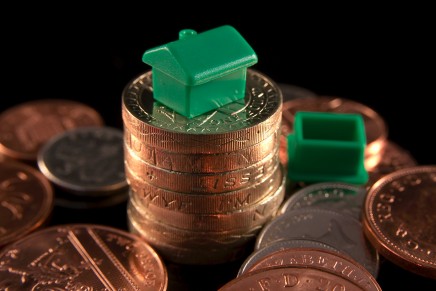 Foreign investors raise UK property prices: study