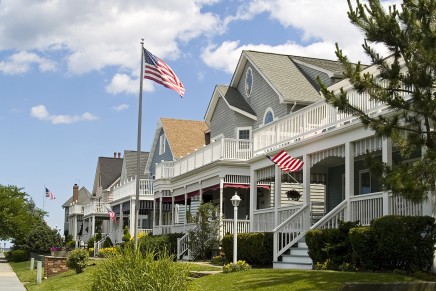 Rising US house prices starting to slow